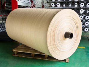 PP woven fabric in roll